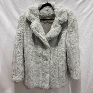 Vintage Faux Fur Coat Plush Warm USA Made Old Money Mob Wife Grandmacore Winter